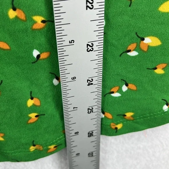 Papermoon (Stitch Fix) Women’s Top/Blouse Sz L Green V-neck Button Front NWOT - Picture 10 of 10